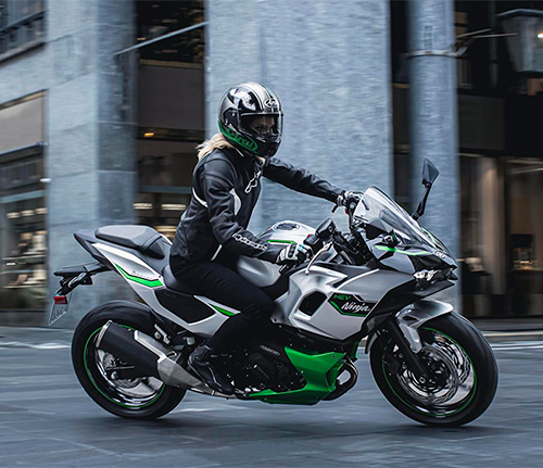 kawasaki-asturias-ninja-hybrid-500